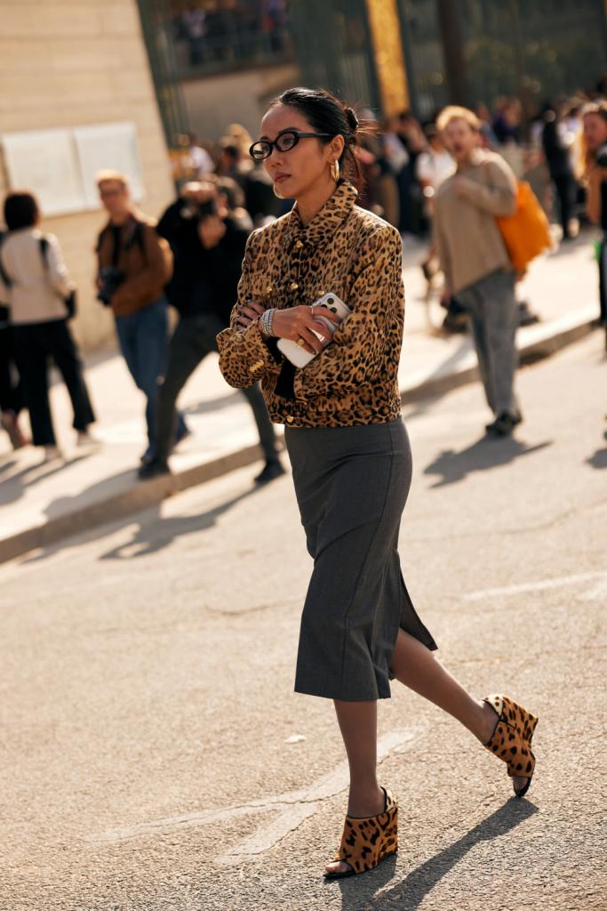 muiltjes met luipaardprint schoenentrends voor de herfst en winter 2025