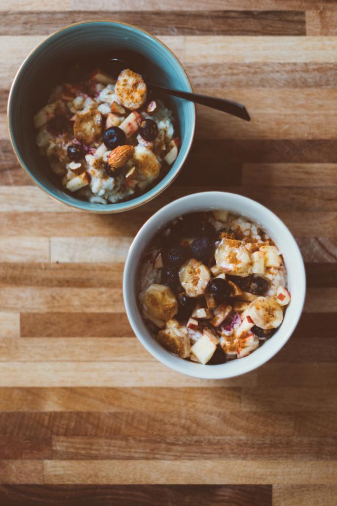 havermout bowl met appel en amandel