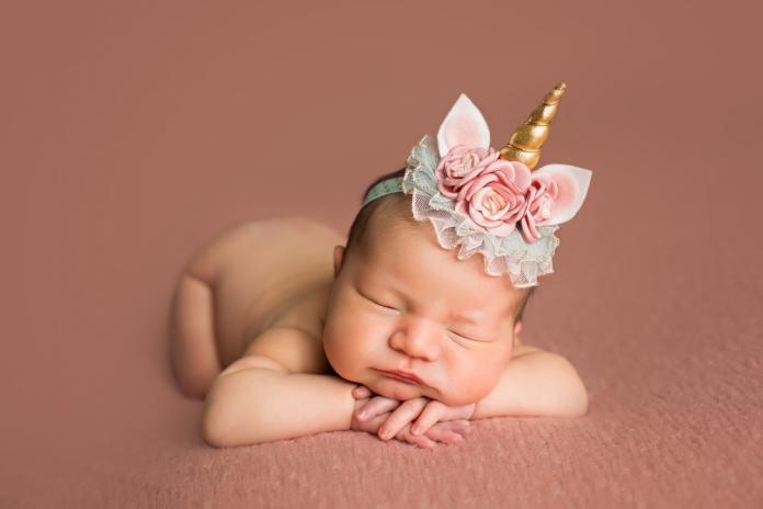 Adorable- des shootings pour nouveaux-nés sur le thème licorne