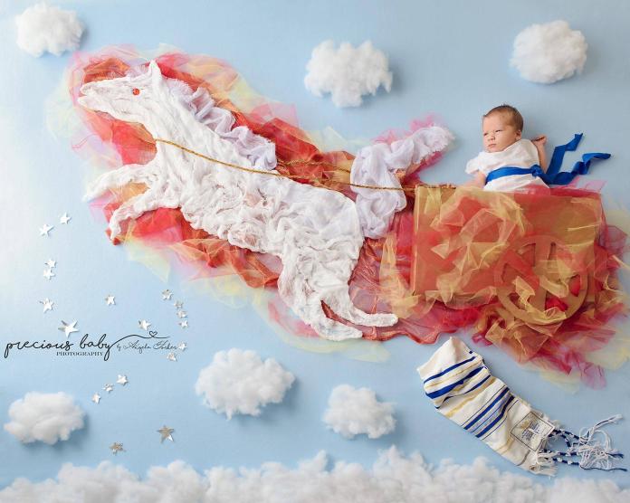 Elle photographie des enfants malades dans des mondes imaginaires