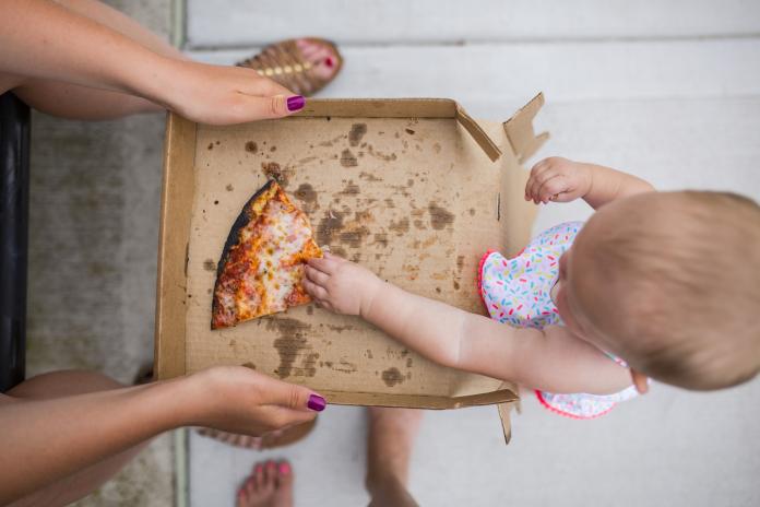 pizza et bébé