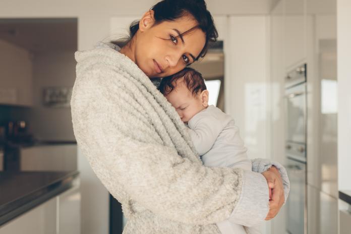 baby stoppen huilen oppakken baby stoppen huilen oppakken