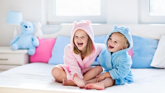 17 genderneutrale babynamen voor jongens en meisjes