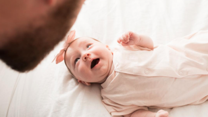 Video Emouvante Ce Bebe Entend Pour La Premiere Fois Sa Maman Femmes D Aujourd Hui Mamans