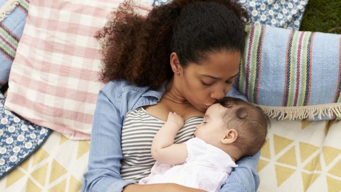 Il y a un âge parfait pour devenir maman, selon la science