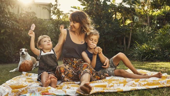 mama met kinderen