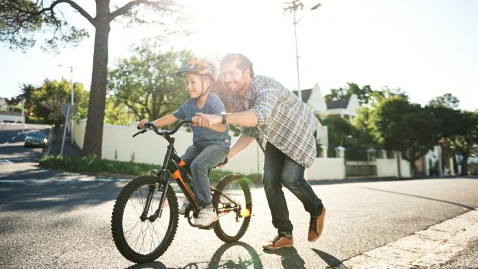 kind leren fietsen