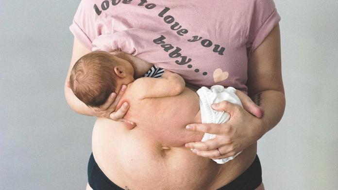 Moeders Delen Eerlijke Foto S Van Hun Lichaam Na De Bevalling Libelle Mama