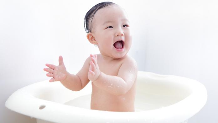 le bain-de-bébé