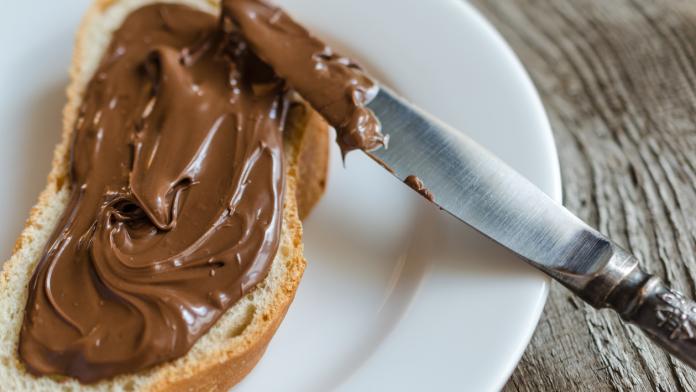 brood met hazelnootpasta