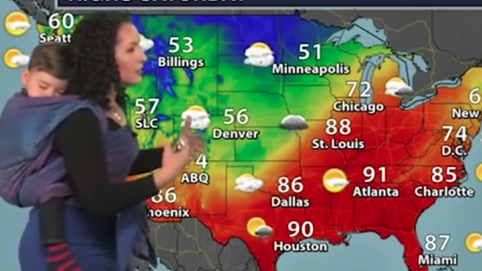 Video Elle Presente La Meteo Avec Son Bebe Sur Le Dos Femmes D Aujourd Hui Mamans