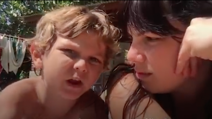 Vidéo: ce petit garçon fait savoir que le rose n'est pas que pour les filles
