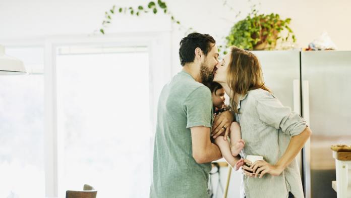 Couple Le Micro Dating Le Secret Pour Garder La Flamme Quand On Est Parents Femmes D Aujourd Hui Mamans