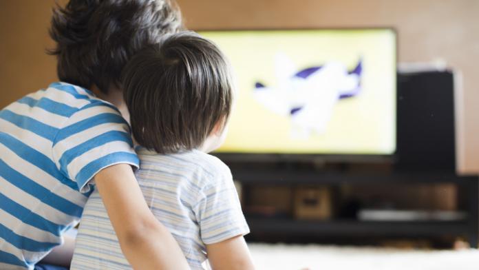 Comment Utiliser La Television De Maniere Raisonnee Chez Les Tout Petits Femmes D Aujourd Hui Mamans
