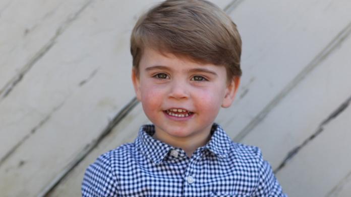 Découvrez les chouettes portraits du prince Louis pour ses 2 ans