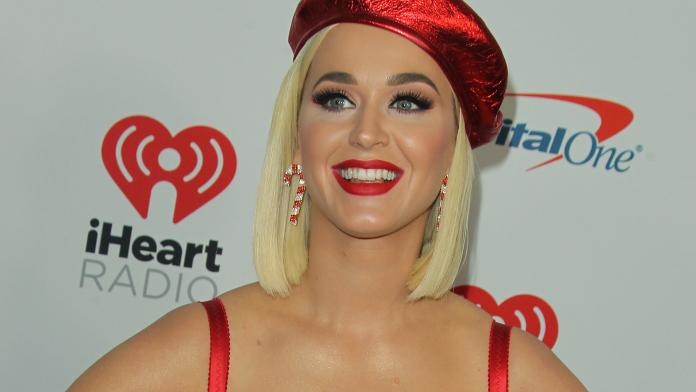 Katy Perry dévoile une (étonnante) échographie de son futur bébé
