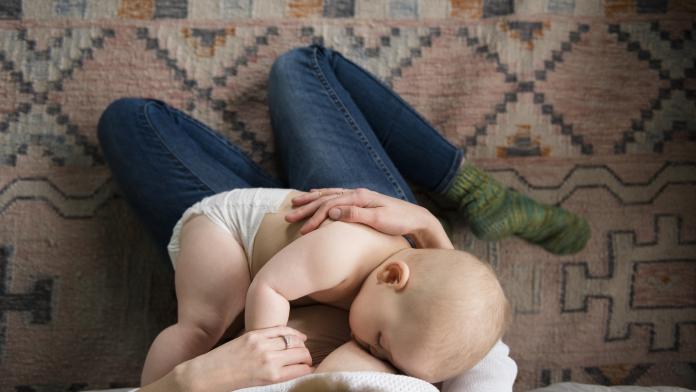 Allaitement Nos Conseils Pour Bien Mettre Bebe Au Sein Femmes D Aujourd Hui Mamans
