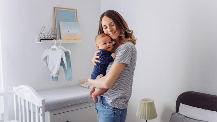 Mothers love babykleertjes luier verversen opbergtips