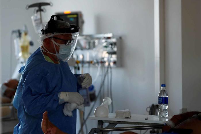 Un ragazzo argentino è morto per doppia polmonite, non per vaccino covid