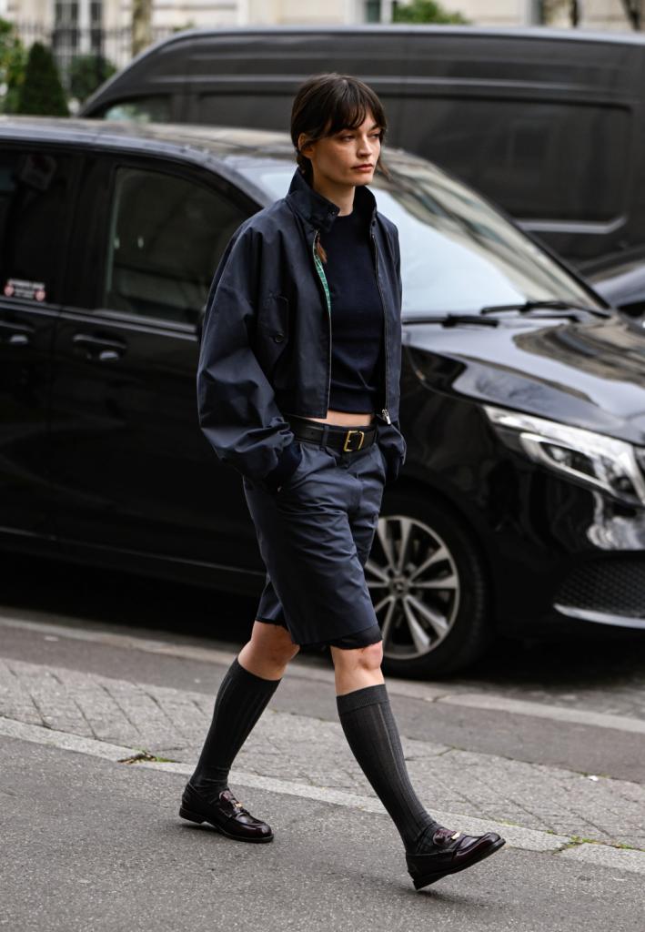 workwear bermuda met loafers