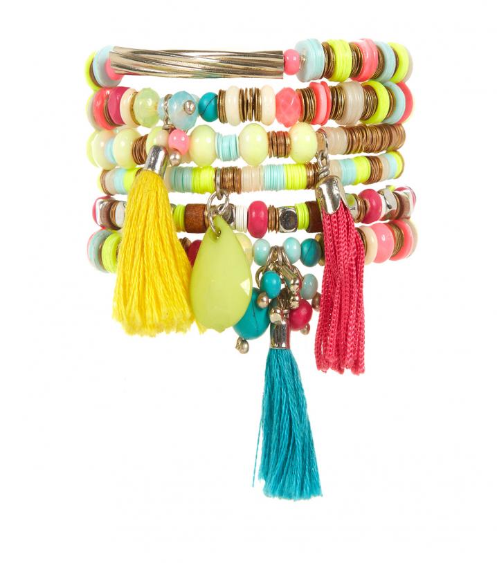 Bracelets multicolores, 7,99 €