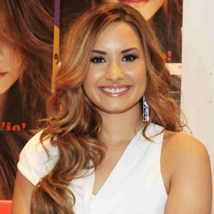 Demi Lovato, 2012
