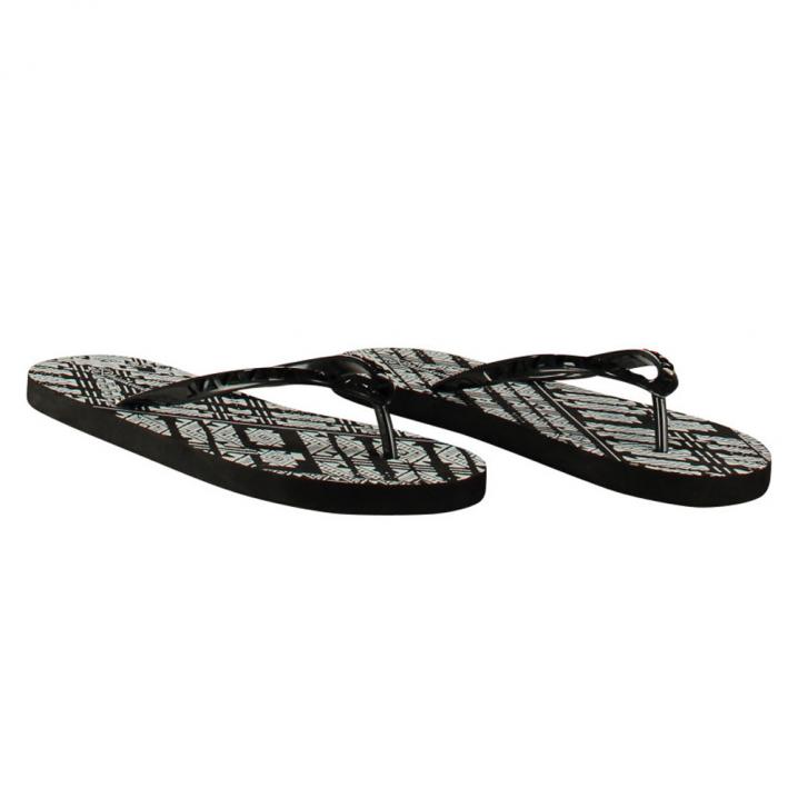 Slippers met black&white; print