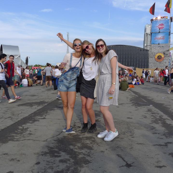 Melissa (28), Charlotte (28) en Joke (27)