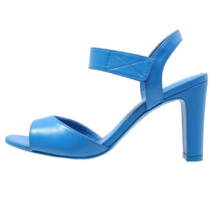 Blauwe sandalen met hoge hak