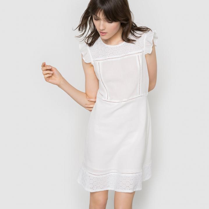 Witte jurk met transparante details