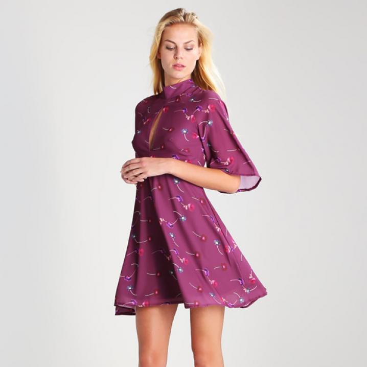Paarse jurk met print