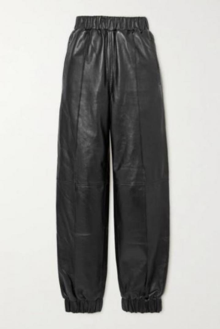 Quel Haut Avec Pantalon Simili Cuir Tendance printanière: comment adopter le pantalon en cuir? - Gael.be