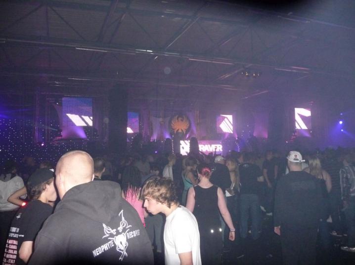 bassleader2009  (90)