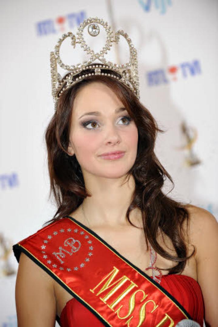 Reporters  miss belgium 007