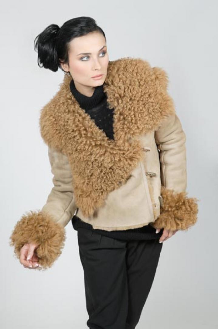 ChrisJanssens women Coat 950euro Trousers 145euro