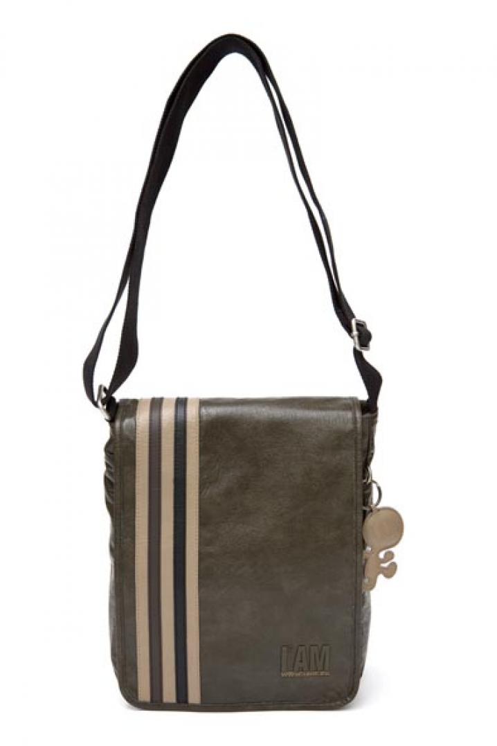 IAM BAGS PACKSHOT 12