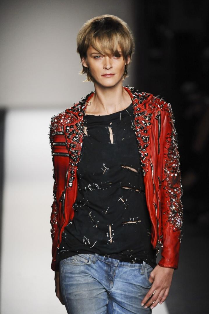 Balmain 681x1024