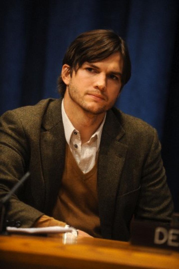  Ashton Kutcher (5)