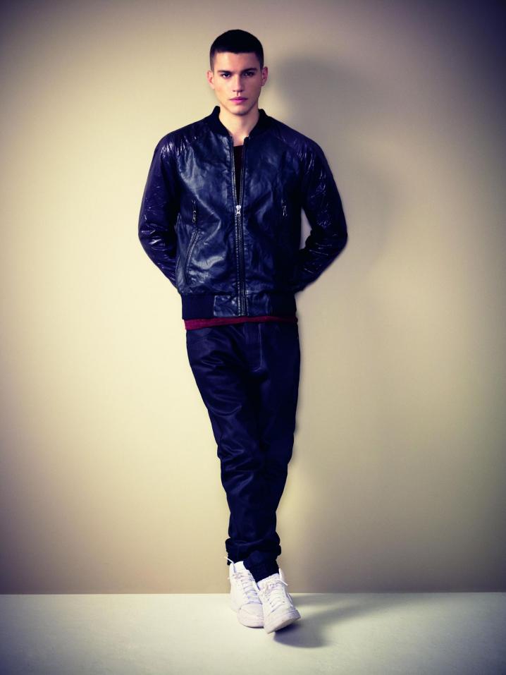 RI FW11 192831
