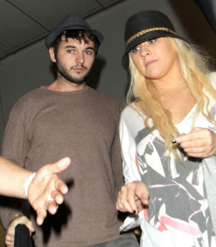 Christina Aguilera chapeau