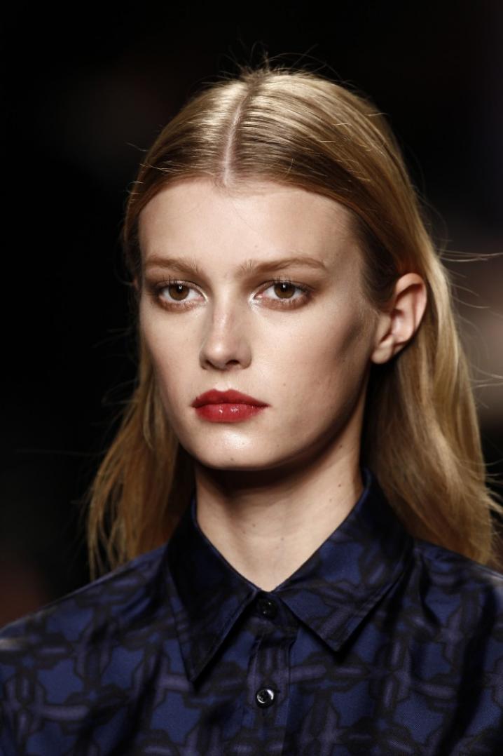 SS12 Loewe 2 682x1024