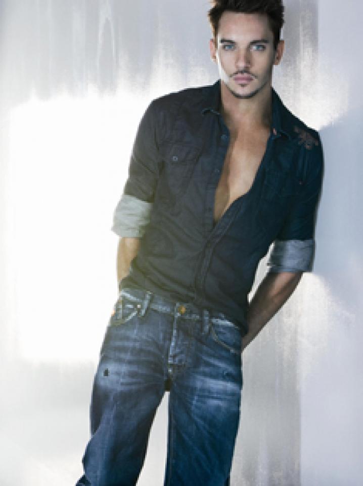 energie jonathan rhys meyers