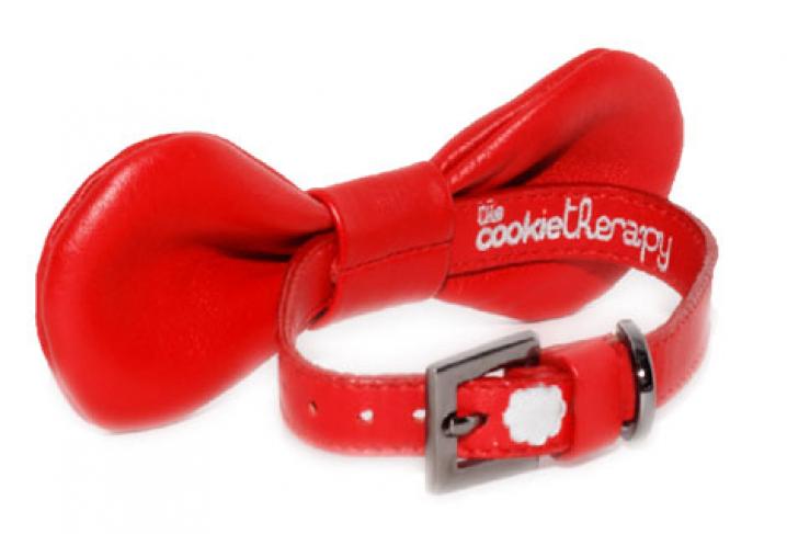 Packshot Bow Dog Red 2