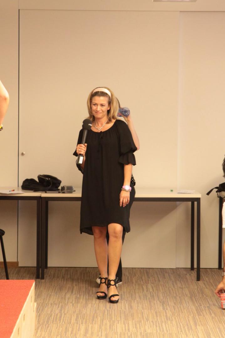 cours marcher en talons (39).JPG