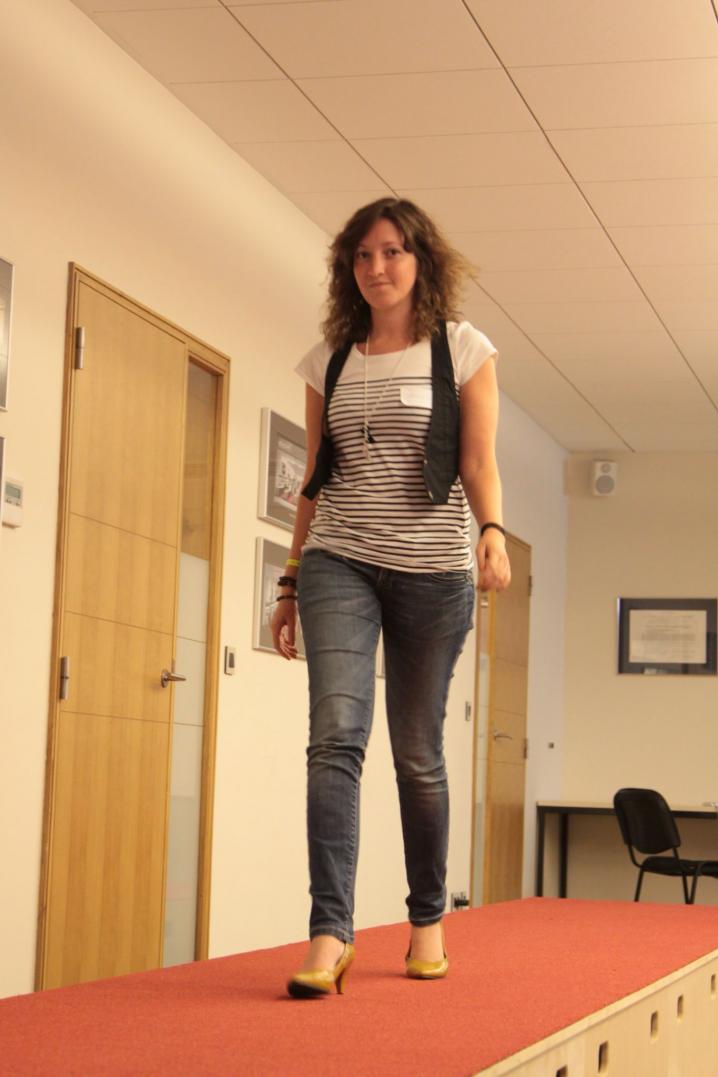 cours marcher en talons (29).JPG