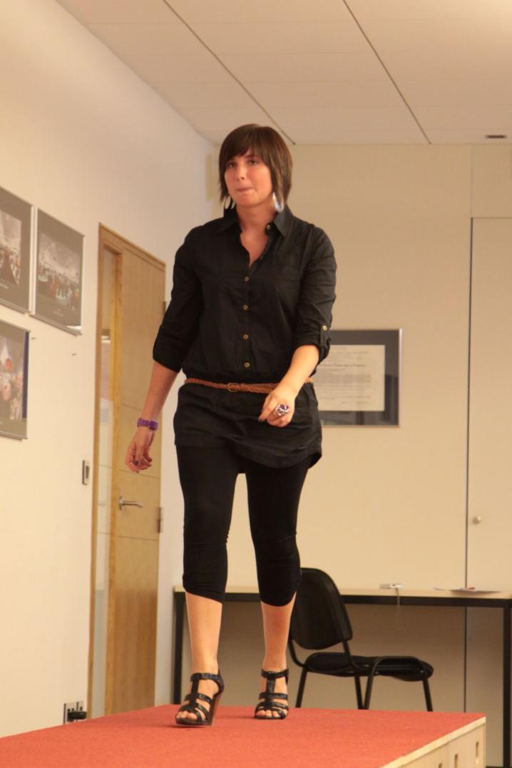 cours marcher en talons (27).JPG