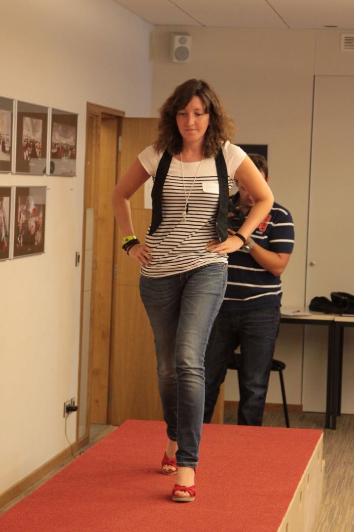 cours marcher en talons (38).JPG