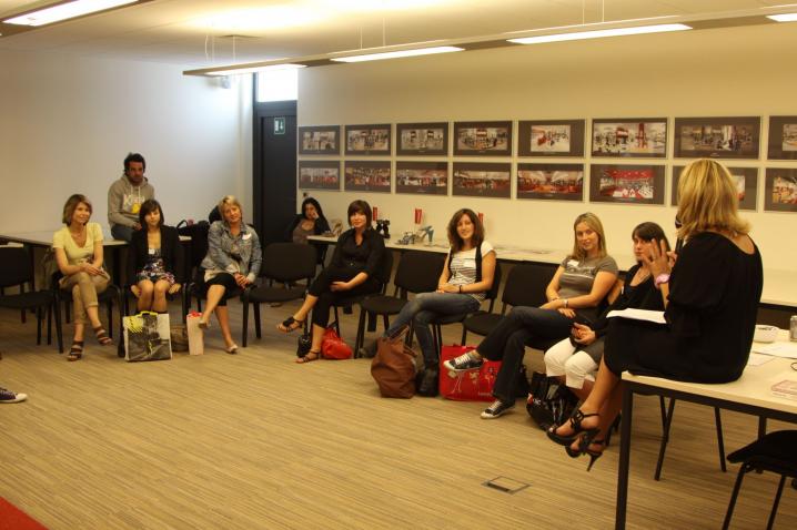 cours marcher en talons (9).JPG