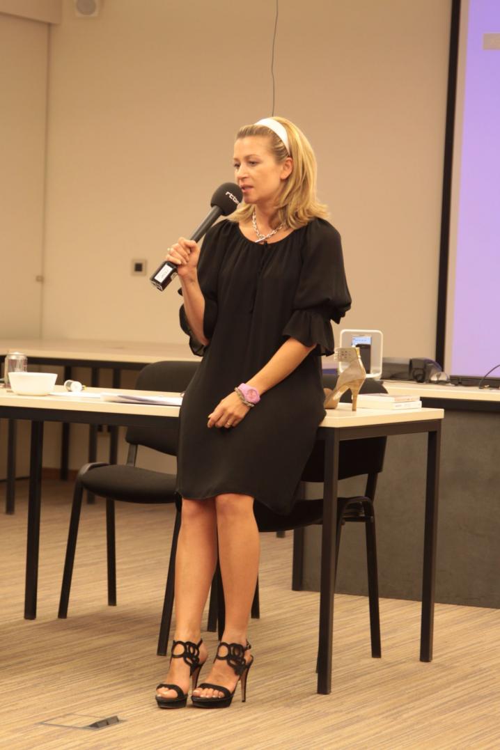 cours marcher en talons (12).JPG