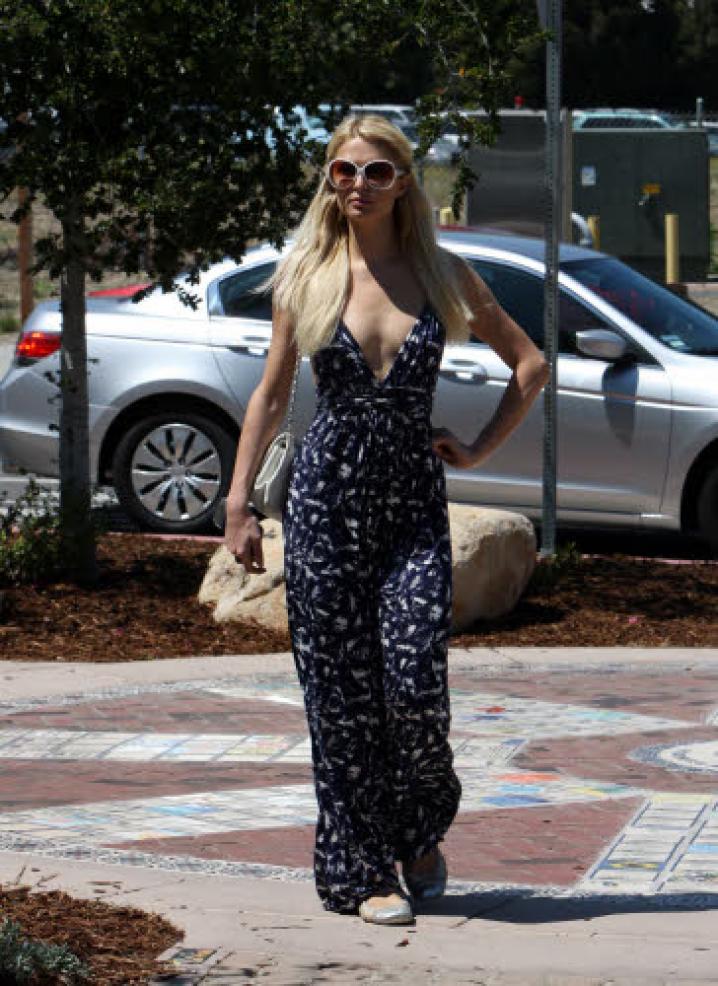 paris hilton robe (15)